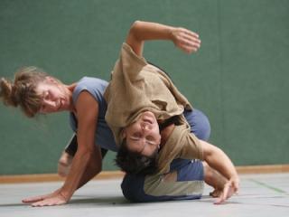 Herbstserie BASIS: Contact Improvisation
