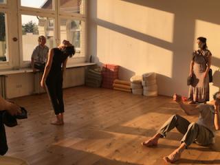 Somatische Choreografie & Performance Projekt mit Body-Mind Centering®, Contact Improvisation & Authentic Movement
